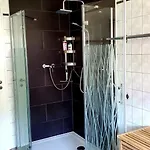 Luxuriöse Mit Privatem Wellnessbereich Apartment Obereisenhausen