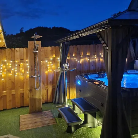 Luxurioese Mit Privatem Wellnessbereich * Obereisenhausen