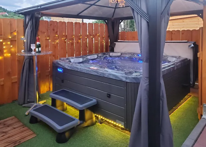 Luxurioese Mit Privatem Wellnessbereich Appartement